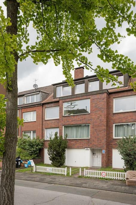 - Nice New York Apartment In The Heart Of Duisburg - Betten & Sofa - 5 Mins Central Station Hbf - Big Tv & Wifi - 外观 照片