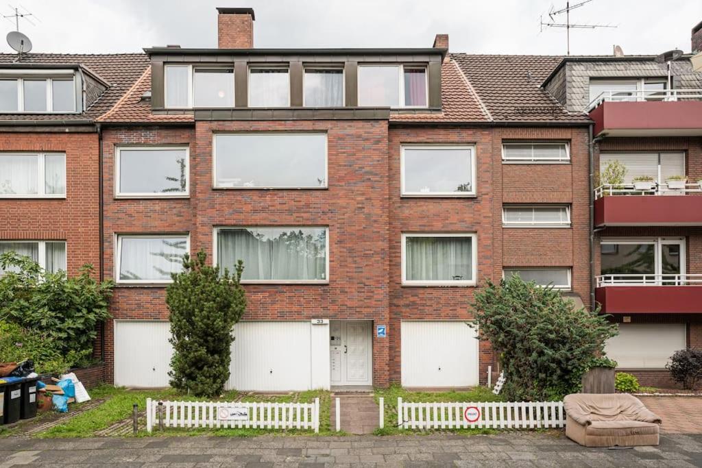 - Nice New York Apartment In The Heart Of Duisburg - Betten & Sofa - 5 Mins Central Station Hbf - Big Tv & Wifi - 外观 照片